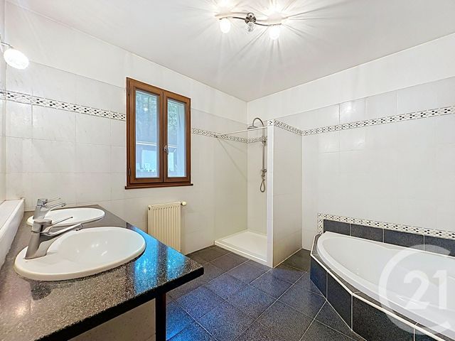 maison à vendre - 7 pièces - 204.17 m2 - CHANCELADE - 24 - AQUITAINE - Century 21 Mazaudon Immobilier