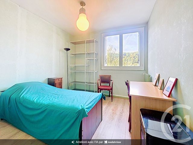 Appartement T4 à vendre - 4 pièces - 87.0 m2 - PERIGUEUX - 24 - AQUITAINE - Century 21 Mazaudon Immobilier