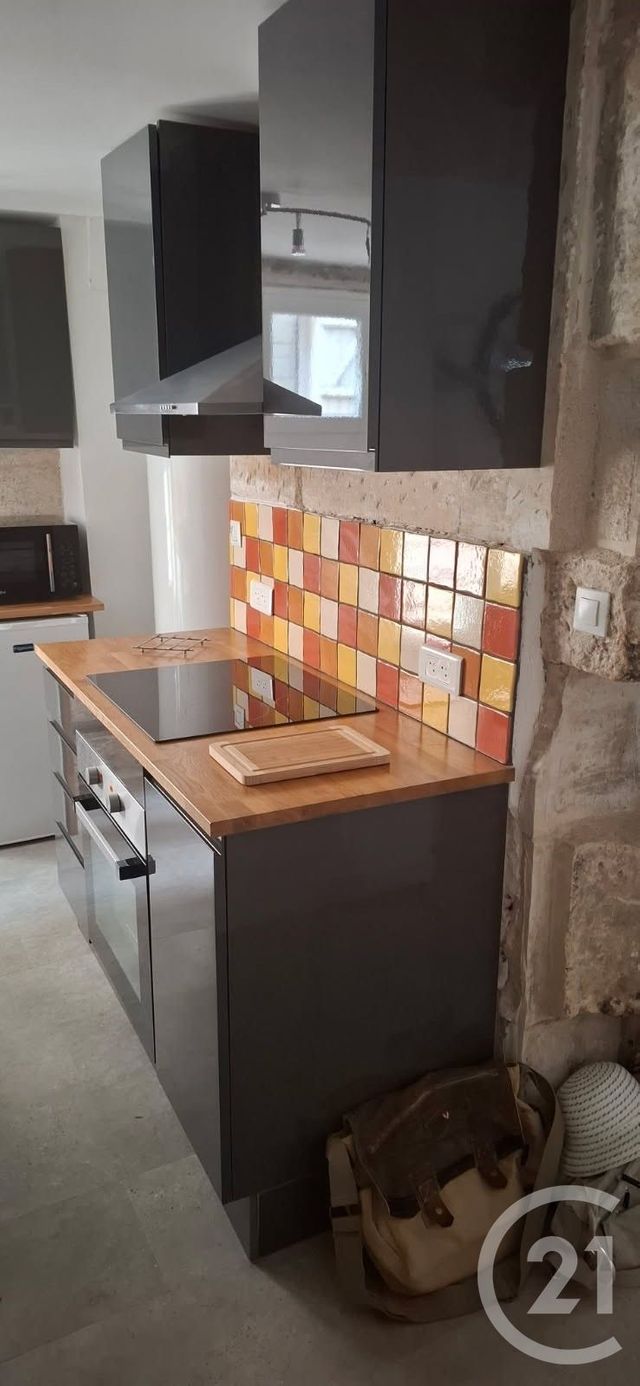 Appartement F1 à louer - 1 pièce - 42.0 m2 - PERIGUEUX - 24 - AQUITAINE - Century 21 Mazaudon Immobilier