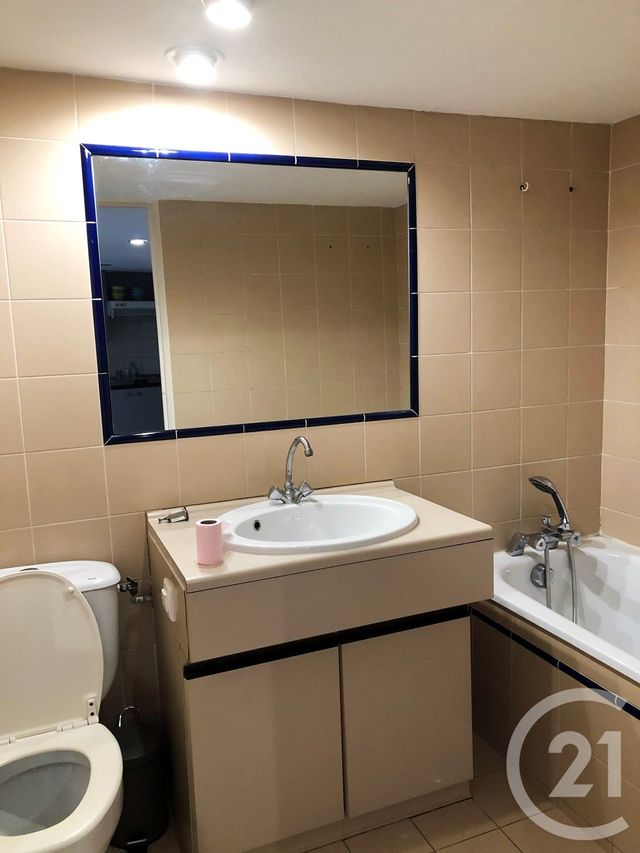 Appartement à louer - 2 pièces - 60.0 m2 - PERIGUEUX - 24 - AQUITAINE - Century 21 Mazaudon Immobilier