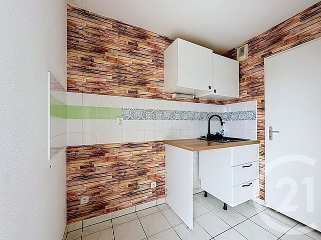 Appartement F3 à vendre - 3 pièces - 53.81 m2 - CHANCELADE - 24 - AQUITAINE - Century 21 Mazaudon Immobilier