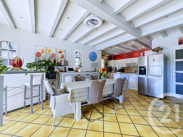 maison à vendre - 11 pièces - 238.0 m2 - ST LEON SUR L ISLE - 24 - AQUITAINE - Century 21 Mazaudon Immobilier