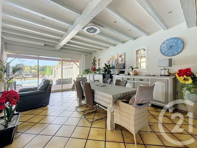 maison à vendre - 11 pièces - 238.0 m2 - ST LEON SUR L ISLE - 24 - AQUITAINE - Century 21 Mazaudon Immobilier