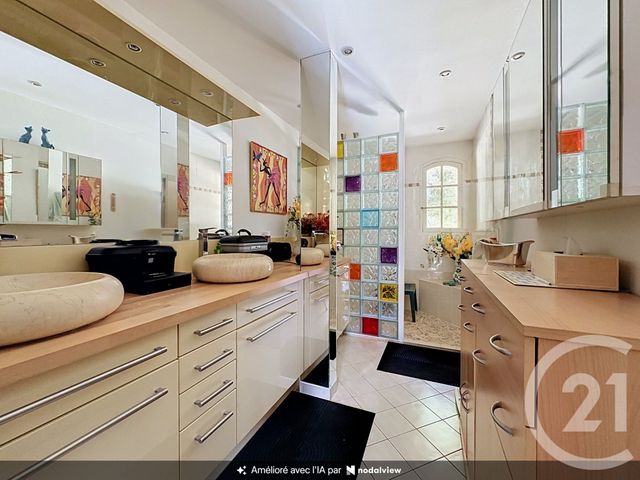 maison à vendre - 11 pièces - 238.0 m2 - ST LEON SUR L ISLE - 24 - AQUITAINE - Century 21 Mazaudon Immobilier