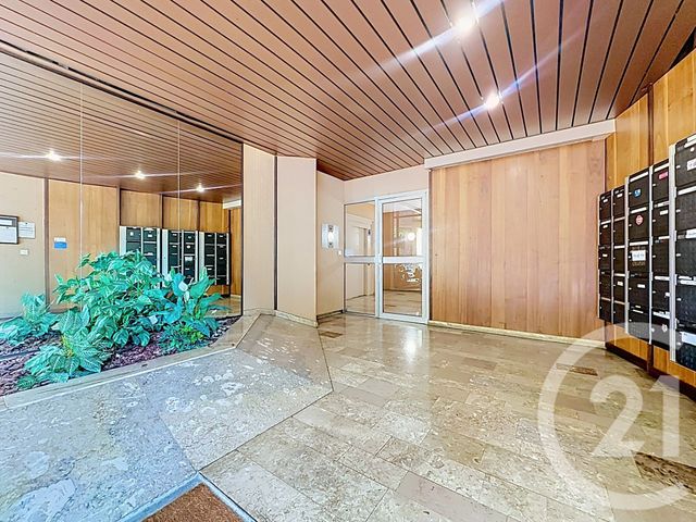 Appartement F1 à vendre - 1 pièce - 28.2 m2 - PERIGUEUX - 24 - AQUITAINE - Century 21 Mazaudon Immobilier