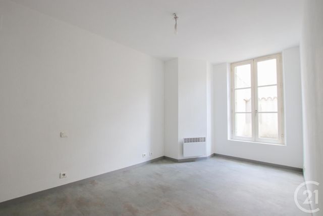 Appartement à louer - 2 pièces - 35.0 m2 - PERIGUEUX - 24 - AQUITAINE - Century 21 Mazaudon Immobilier