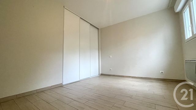 Appartement à louer - 2 pièces - 45.0 m2 - PERIGUEUX - 24 - AQUITAINE - Century 21 Mazaudon Immobilier